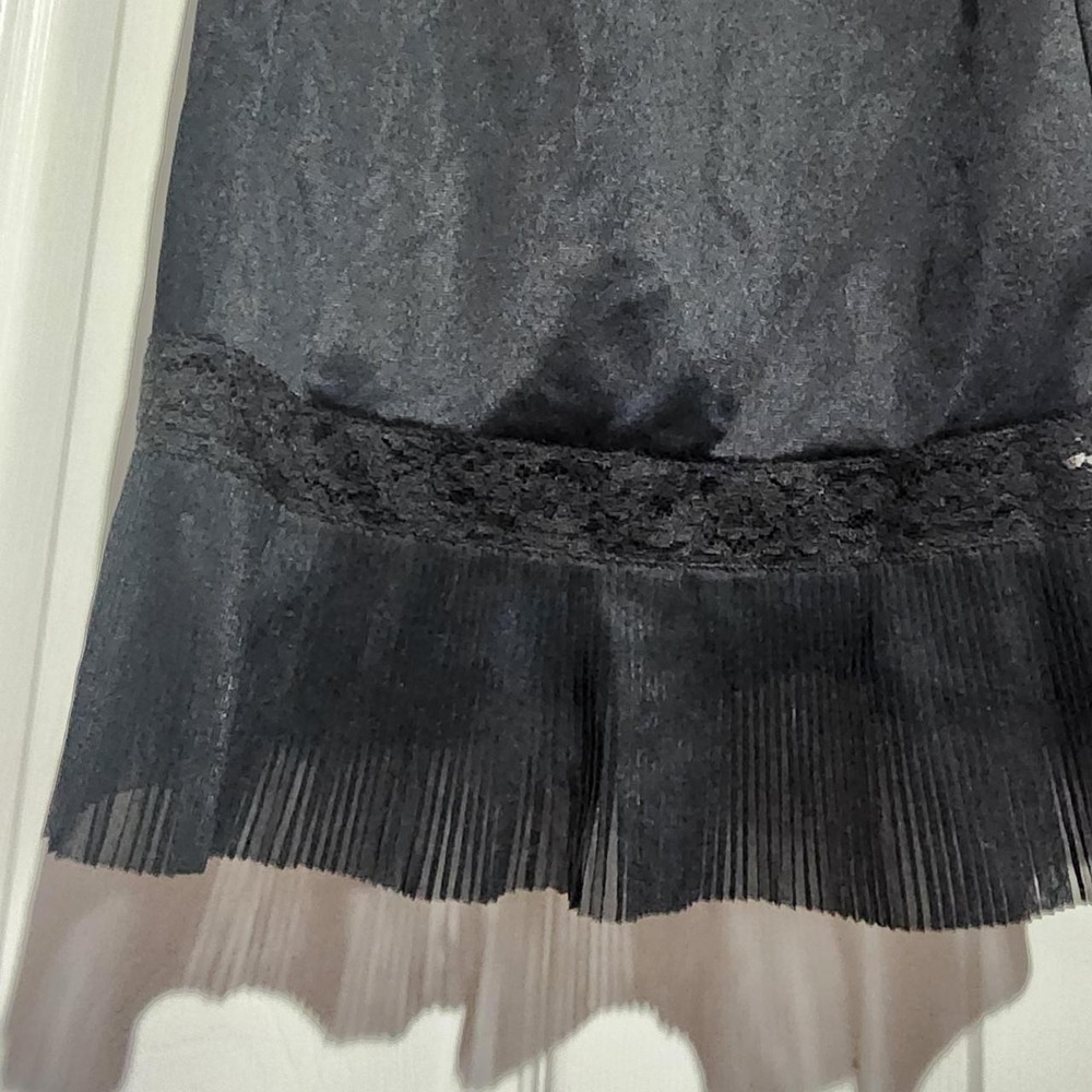 Vintage Black Lace Ruffle Slip - Picture 4 of 7